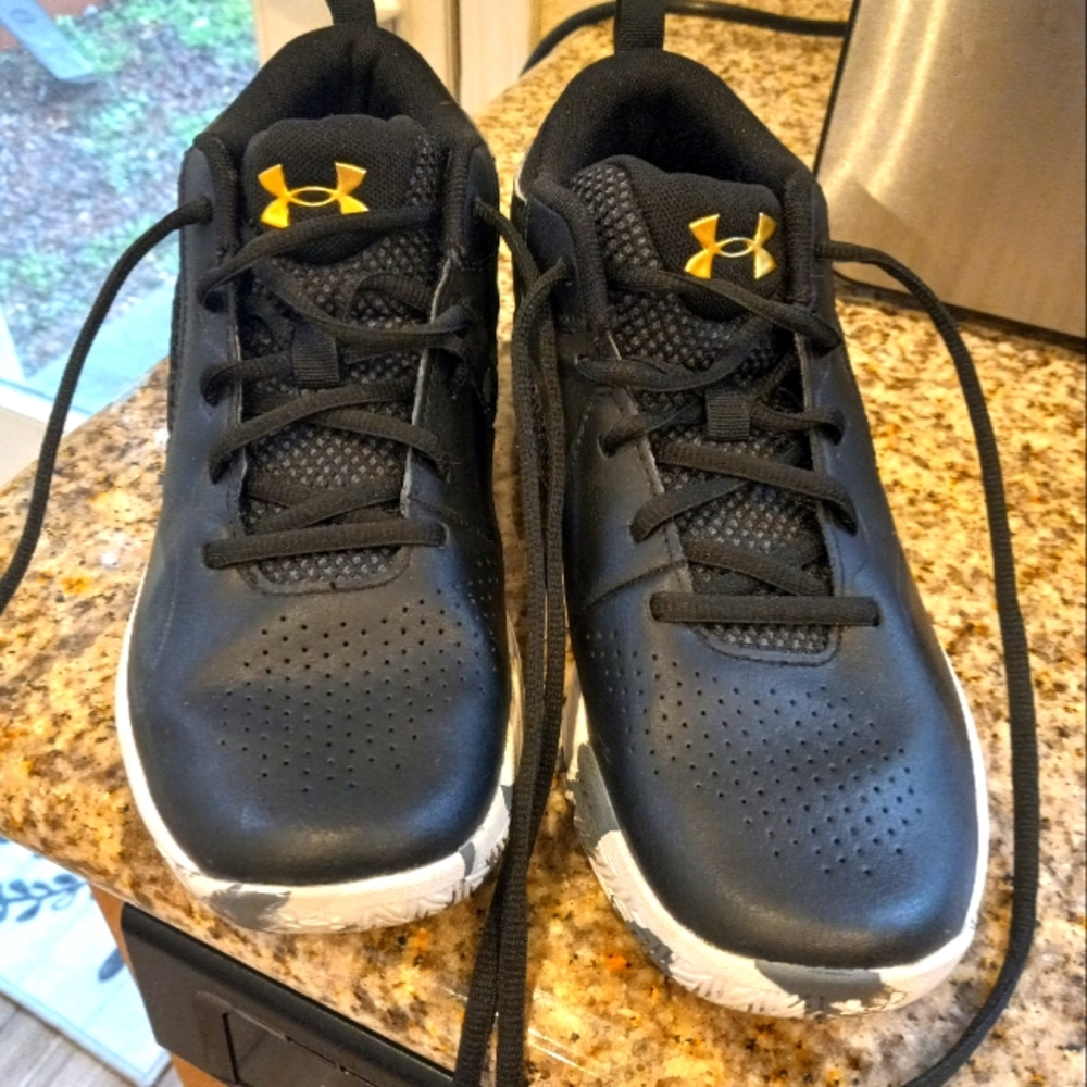 Under Armour Youth Basketball Shoes